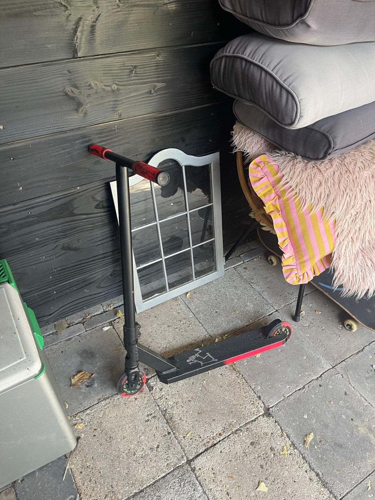 Stuntstep - Zwart/Rood met gebruikssporen, Ophalen, Gebruikt, Gewone step