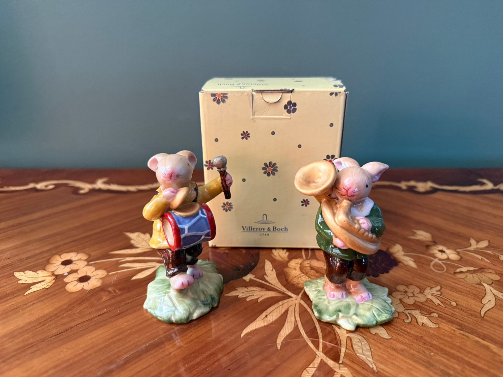 Villeroy & boch bunny family 2 hazen puntgaaf, Ophalen, Zo goed als nieuw