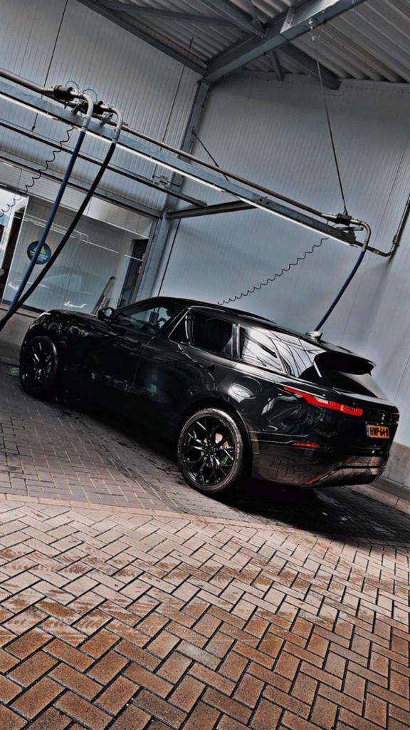 Range Rover Velar 2.0 P400 HSE 404PK | R-Dynamic | FACELIFT, Auto's, Automaat, 2174 kg, Parkeerassistent, Zwart