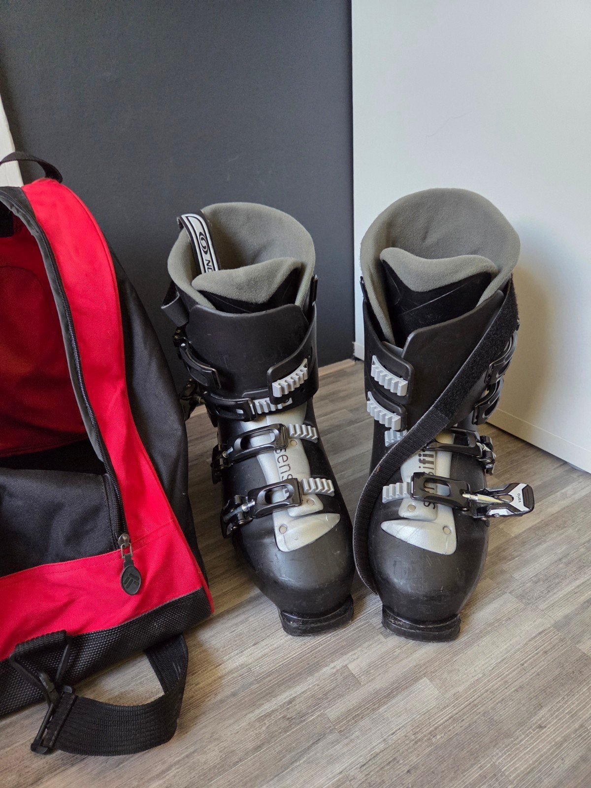 Salomon Performa 4TX skischoenen maat 46 met tas, Sport en Fitness, Skiën en Langlaufen, Ophalen, 160 tot 180 cm, Gebruikt, Schoenen