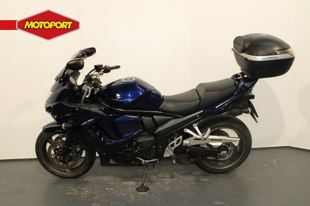 Suzuki GSX 1250 FA (bj 2011), Lange Dreef 12
4131NH  Vianen, NL, Suzuki, Bedrijf, Klantenservice@suzuki.nl