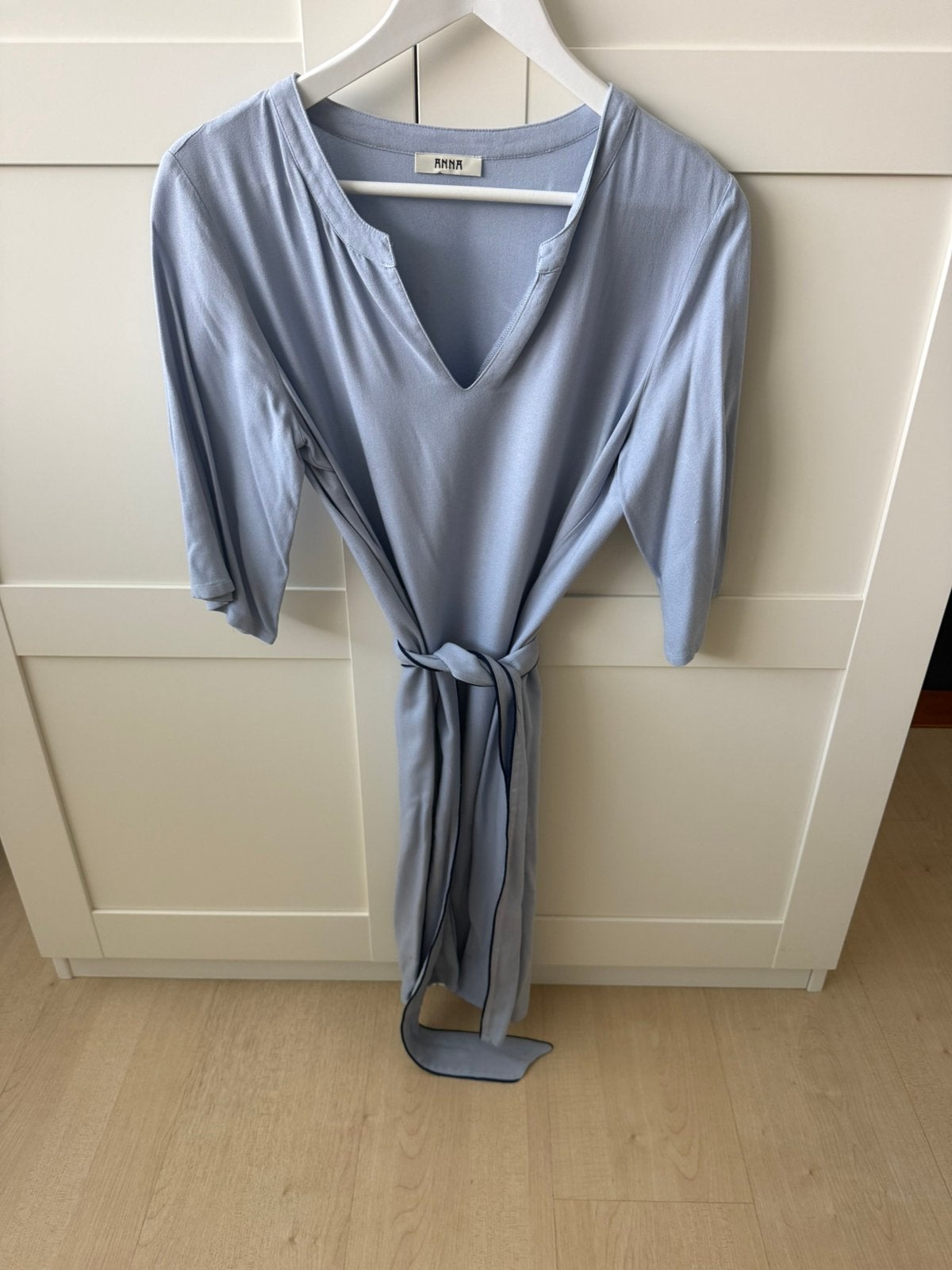 Lichtblauwe jurk met ceintuur van Anna, Blauw, Ophalen of Verzenden, Maat 36 (S), Gedragen