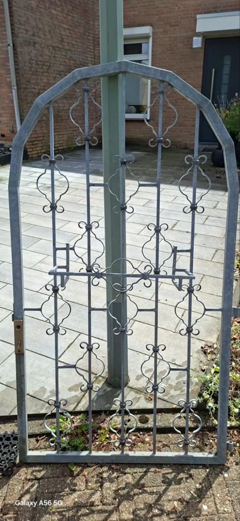 Decoratief ijzeren tuinhek met poort, Met poort, Gebruikt, Ophalen of Verzenden, Sierhekwerk