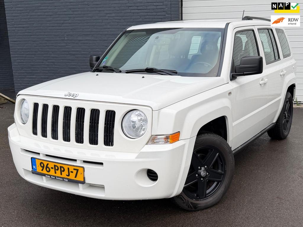 Jeep Patriot 2.4 Sport Liberty 1EEIGENAAR/VOLO-H/4X4/CRUISE/, Euro 5, Gebruikt, Zwart, 4 cilinders
