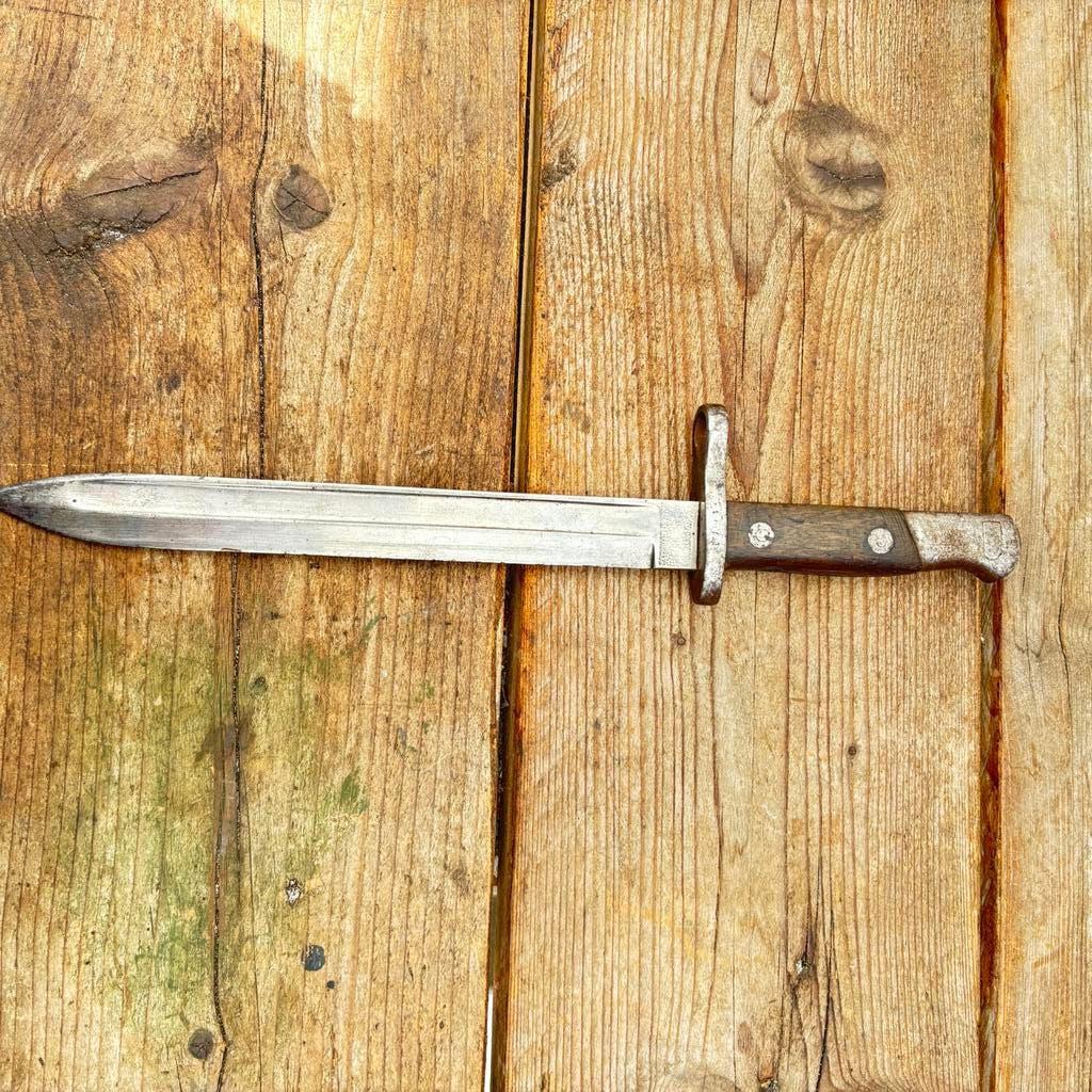 Bajonet militaria, Ophalen of Verzenden, Overige gebieden, Mes of Dolk