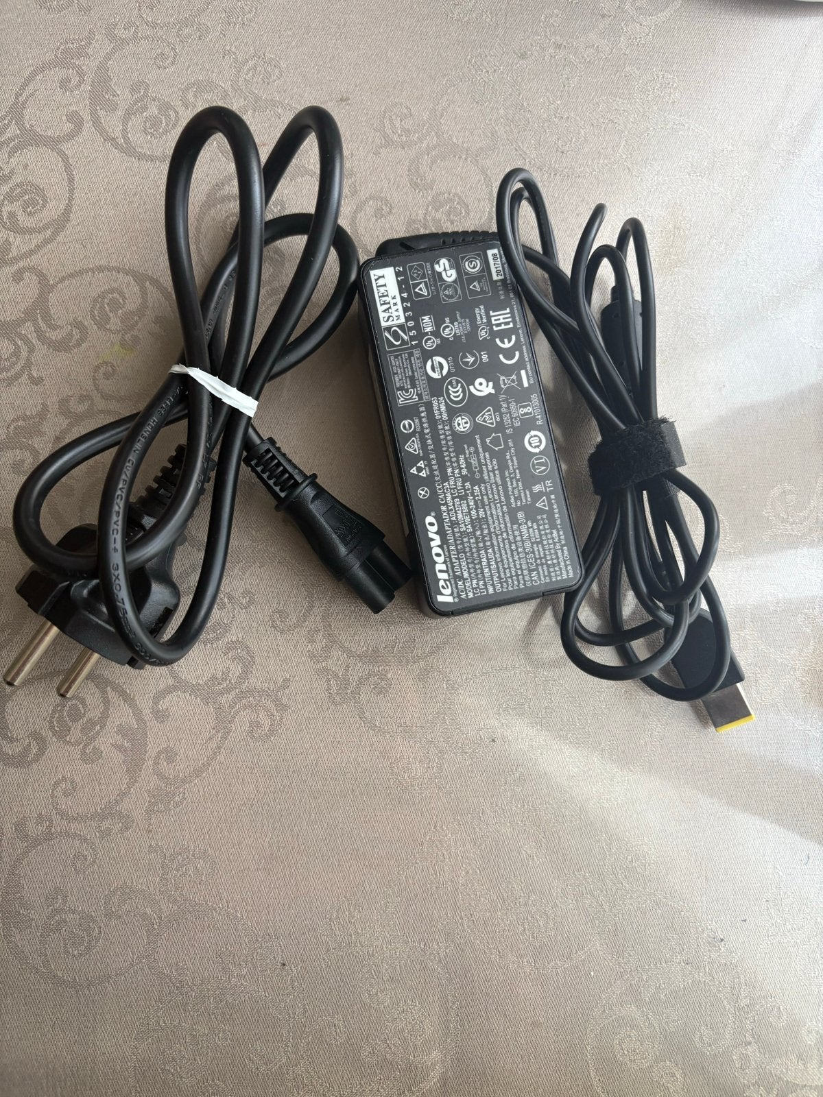 Originele Lenovo Laptop Oplader - 45W (20V / 2.25A) Slim Tip, Ophalen of Verzenden, Zo goed als nieuw