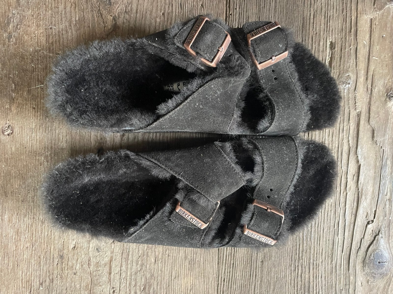 Nieuw! Birkenstock shearling arizona sandalen, maat 40, Ophalen of Verzenden
