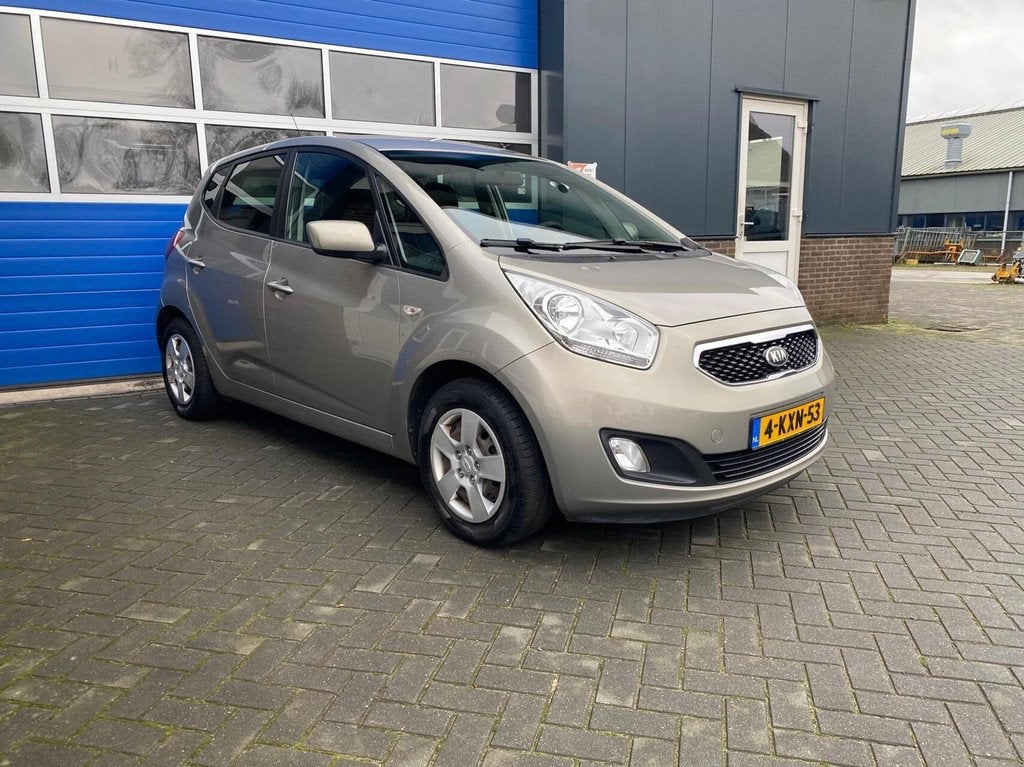 Kia Venga 1.4 CVVT 20th Anniversary camera airco, Auto's, Kia, Voorwielaandrijving, Euro 5, Gebruikt, 4 cilinders