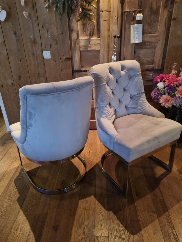 4 landelijke Industriële Eetkamerstoelen Richmond € 499.-, Ophalen of Verzenden, Zo goed als nieuw, Overige kleuren, Vijf, Zes of meer stoelen