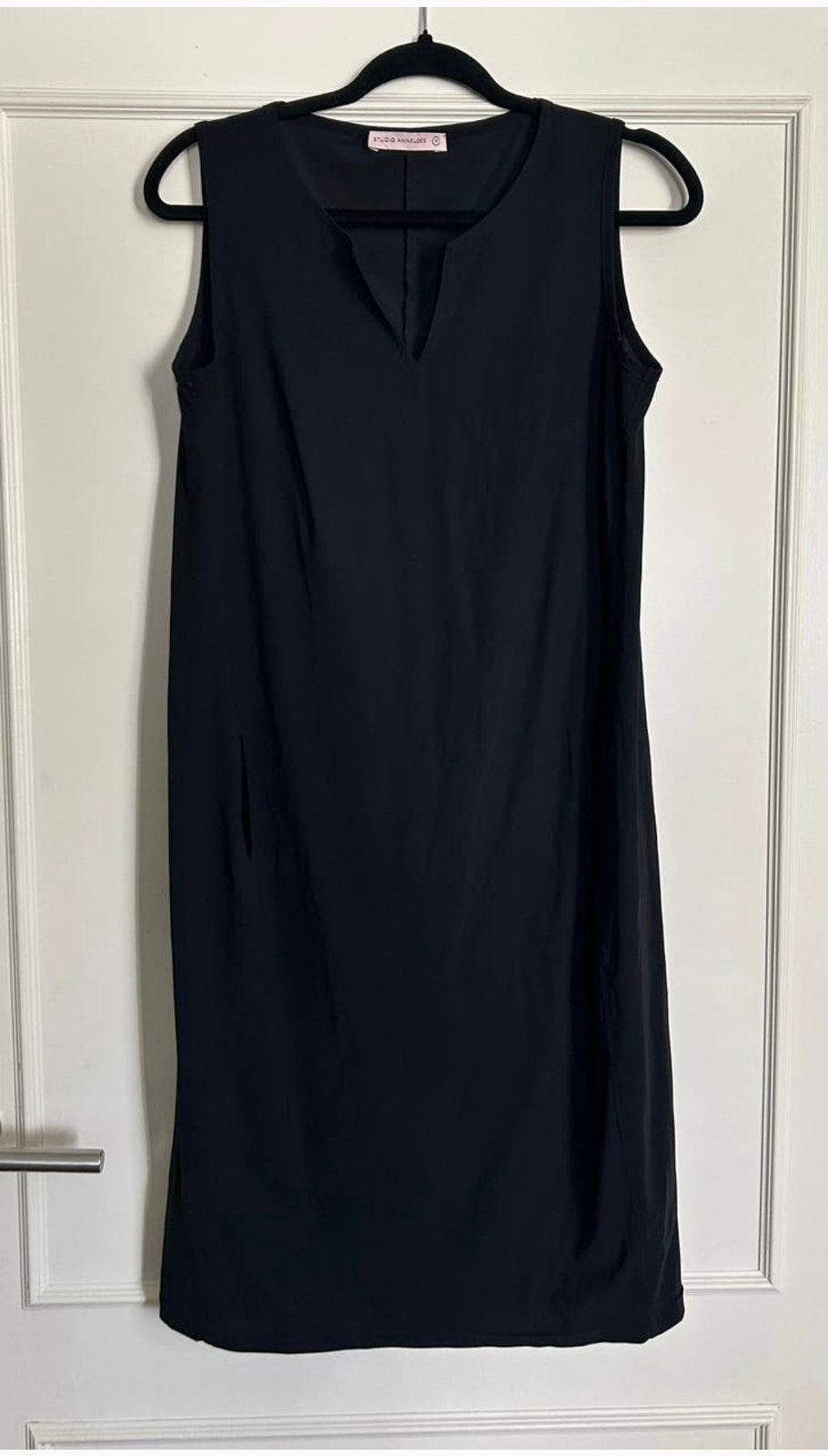 Zwart Studio Anneloes Simplicity Sleeveles Jurkje in M, Kleding | Dames, Maat 38/40 (M), Zwart, Ophalen of Verzenden, Zo goed als nieuw