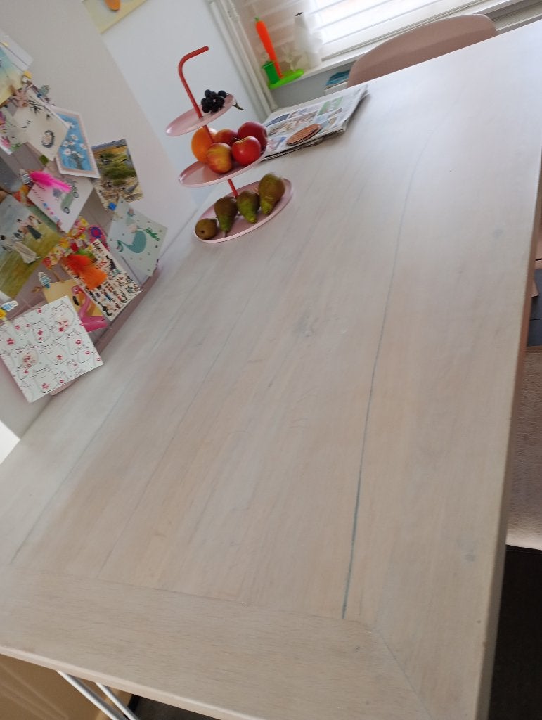 Eettafel met lichte gebruiksbeschadiging, Huis en Inrichting, Gebruikt, 50 tot 100 cm, Vijf personen of meer, 150 tot 200 cm