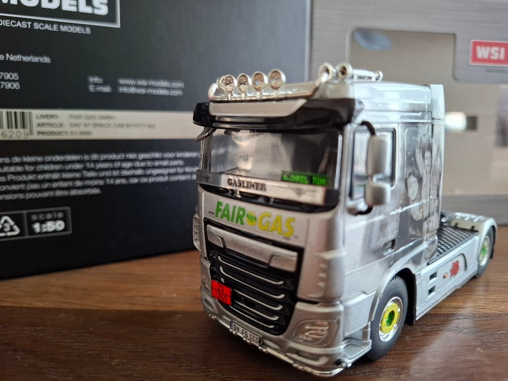 fair gas (wsi), Hobby en Vrije tijd, Modelauto's | 1:50, Ophalen of Verzenden, Nieuw, Bus of Vrachtwagen, Wsi