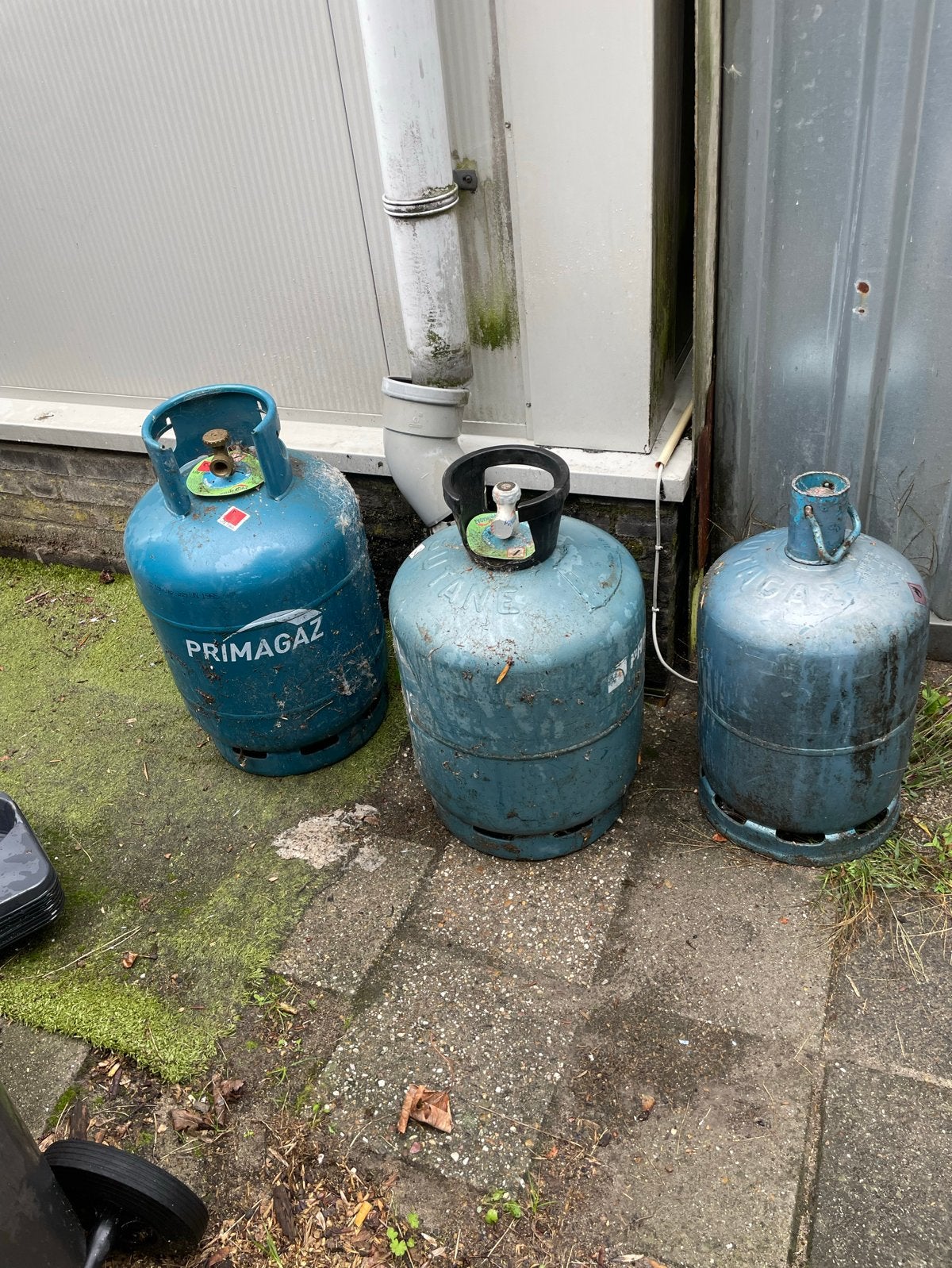 3 gasflessen, 2 dikbuikflessen, 45 liter, gevuld, Caravans en Kamperen, Kampeeraccessoires, Ophalen, Gebruikt