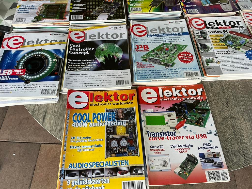 Elektuur en Elektor jaaruitgave, Hobby en Vrije tijd, Elektronica-componenten, Ophalen of Verzenden, Gebruikt