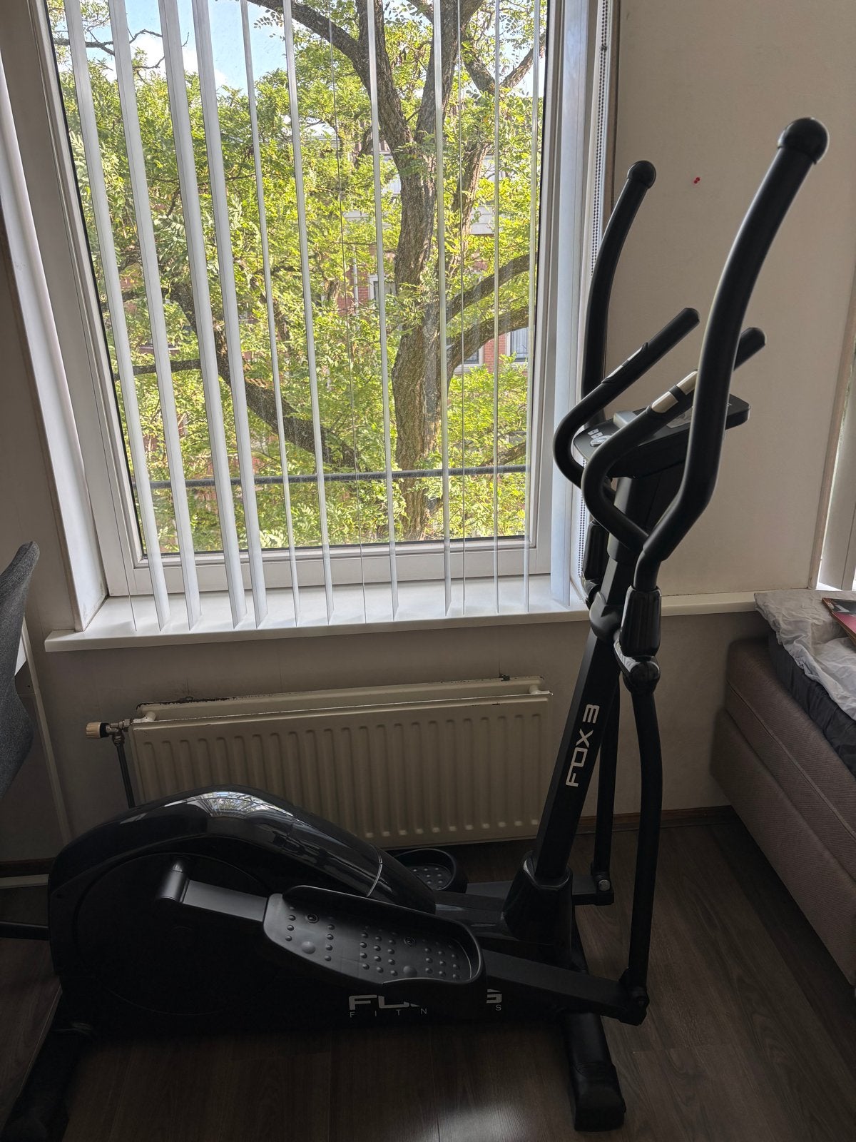 Focus Fitness Fox 3 Crosstrainer - in goede staat, Sport en Fitness, Ophalen, Armen, Zo goed als nieuw, Crosstrainer