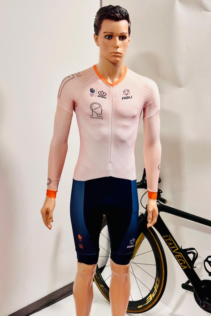 Wielrenkleding wielrenpak snelpak speedsuit team NL maat M, Fietsen en Brommers, Fietsaccessoires | Fietskleding, Nieuw, Ophalen of Verzenden