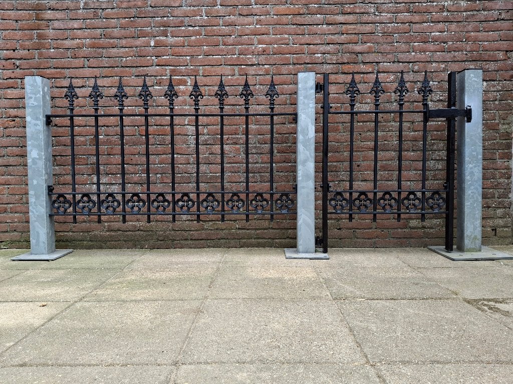 Sierhekwerk met poort, Ophalen, Met poort, Gebruikt, Sierhekwerk