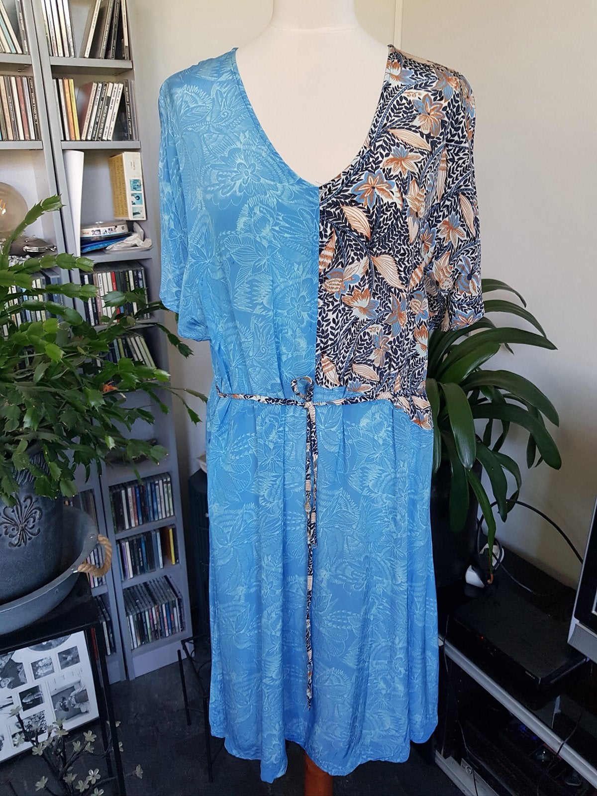 DIDI jurkje.   Nieuw.       Mt 44, Kleding | Dames, Ophalen of Verzenden, Nieuw, Maat 42/44 (L), Onder de knie