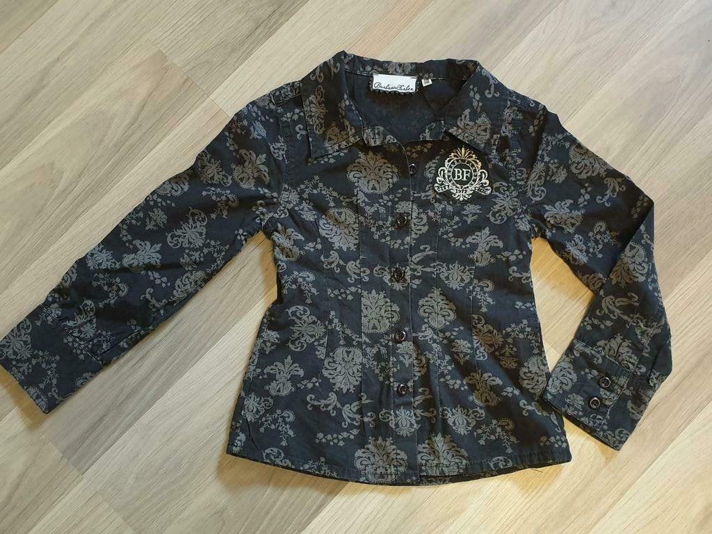 Blouse zwart met grijze bloem, Barbara Farber, maat 110-116, Gebruikt, Meisje, Overhemd of Blouse, Ophalen of Verzenden