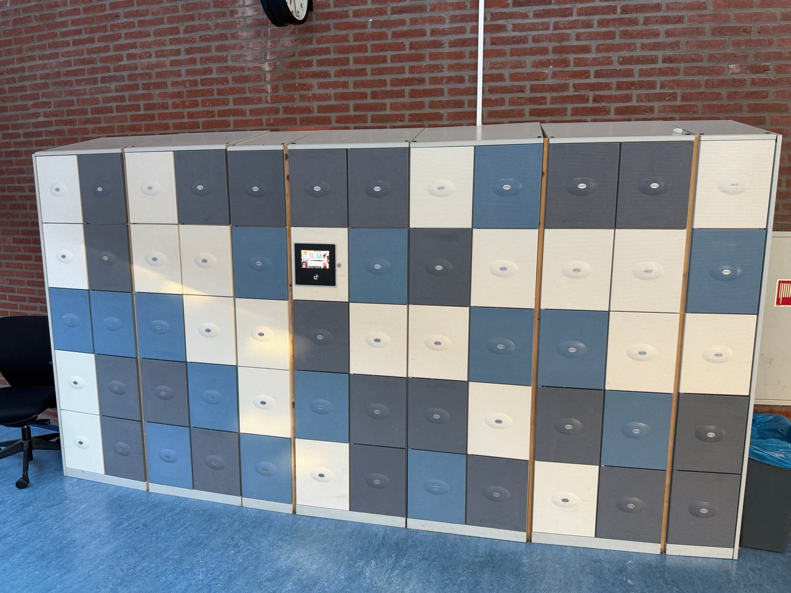 270 Moderne kluisjes met digitaal slot, Ophalen, Gebruikt