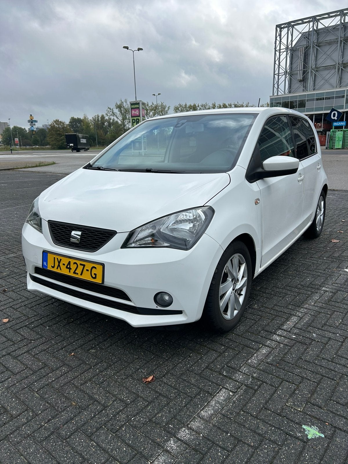 SEAT Mii SportConnect 2016 | Dealeronderhouden | APK 10/27, Auto's, Voorwielaandrijving, Stof, 840 kg, Mii