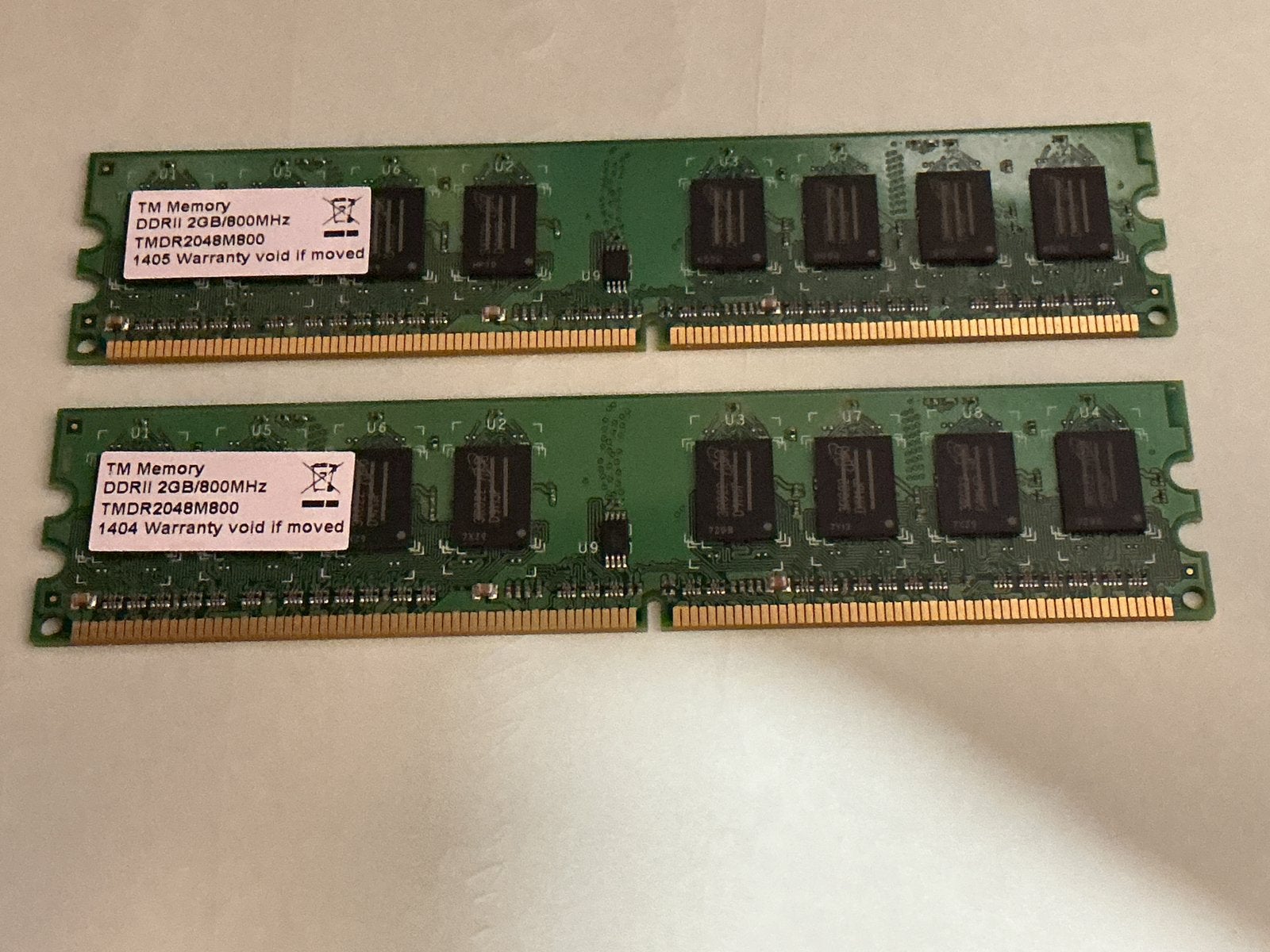 Twee 1GB geheugen bankjes, Ophalen of Verzenden, Zo goed als nieuw, DDR2, Desktop