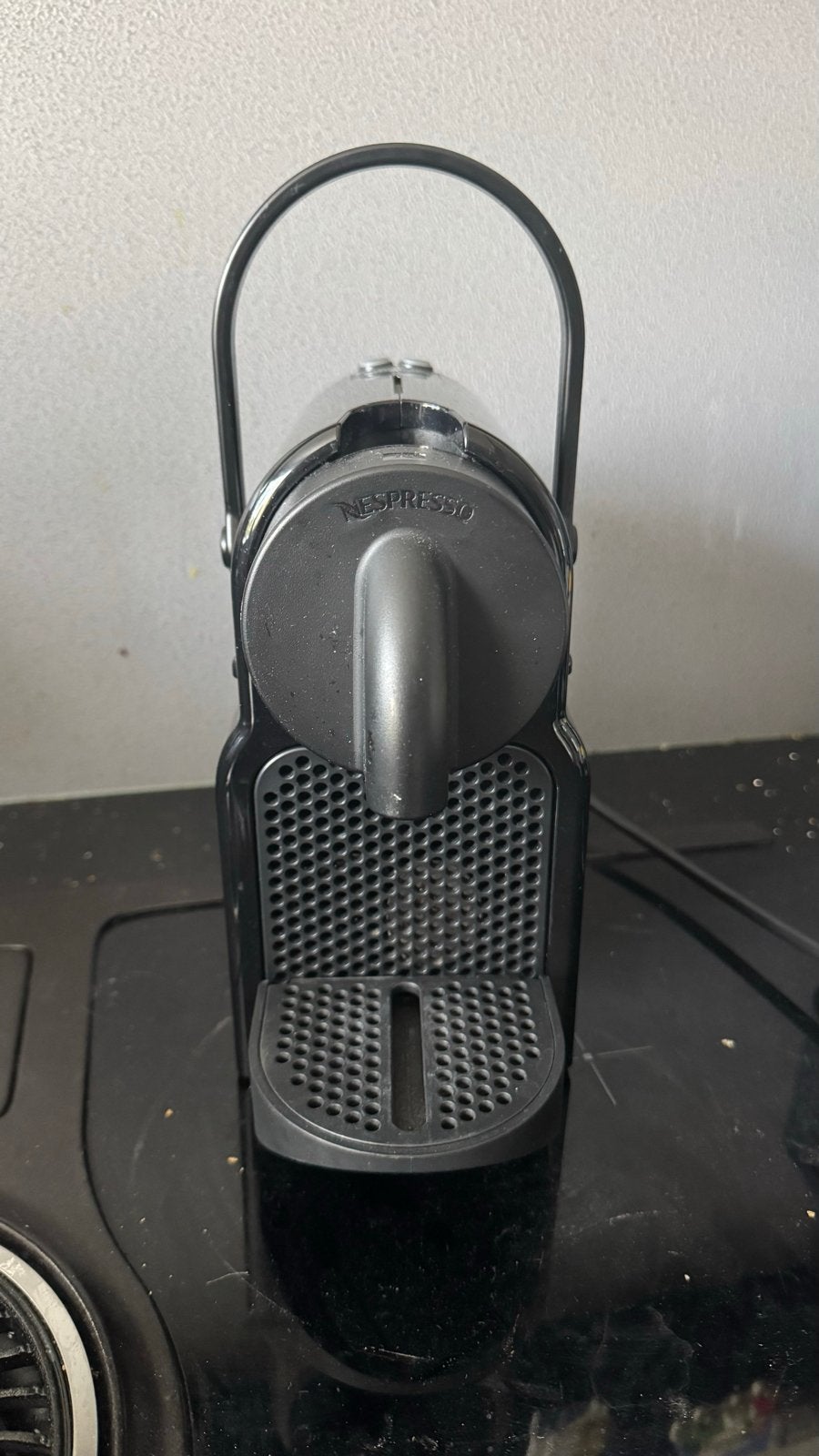 Nespresso Magimix Inissia Koffiezetapparaat Zwart, Gebruikt, Espresso apparaat, Ophalen of Verzenden, 1 kopje