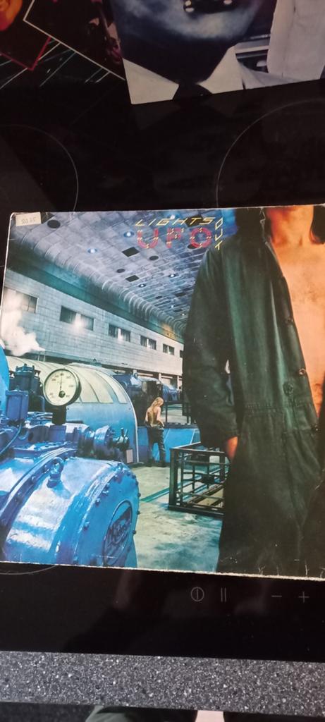 Ufo Lights out, Ophalen of Verzenden, Gebruikt, 12 inch, Poprock