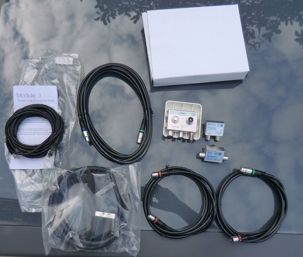 technetix SQ 601 kit, div. kabels, scartkabel, internetkabel, Ophalen of Verzenden, Nieuw, Minder dan 2 meter, Overige kabels