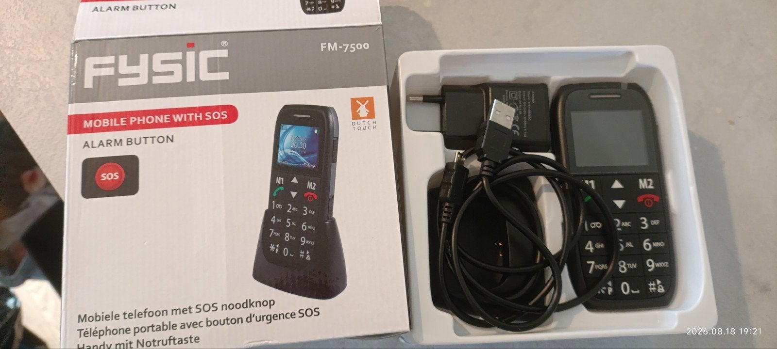 Fysic FM-7500 Senioren Mobiele Telefoon met SOS-knop, Geen camera, Nieuw, Ophalen of Verzenden, Klassiek of Candybar