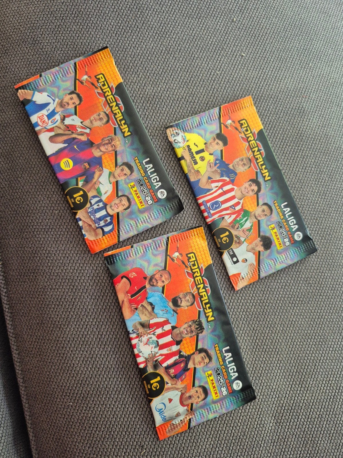 Panini Adrenalyn LaLiga 2025-26 Trading Card Game Packs, Ophalen of Verzenden, Nieuw, Buitenlandse clubs, Spelerskaart