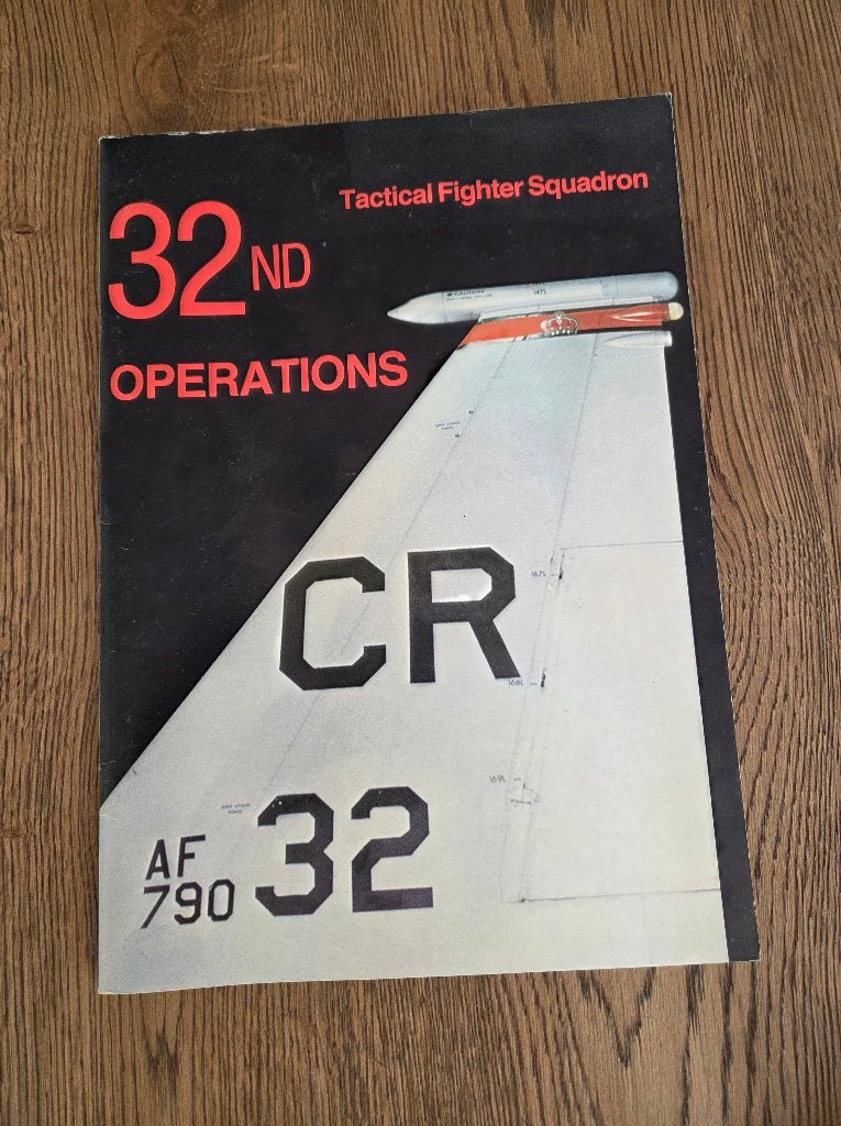 32nd TFS Operations booklet., Verzenden, Zo goed als nieuw, Boek of Tijdschrift