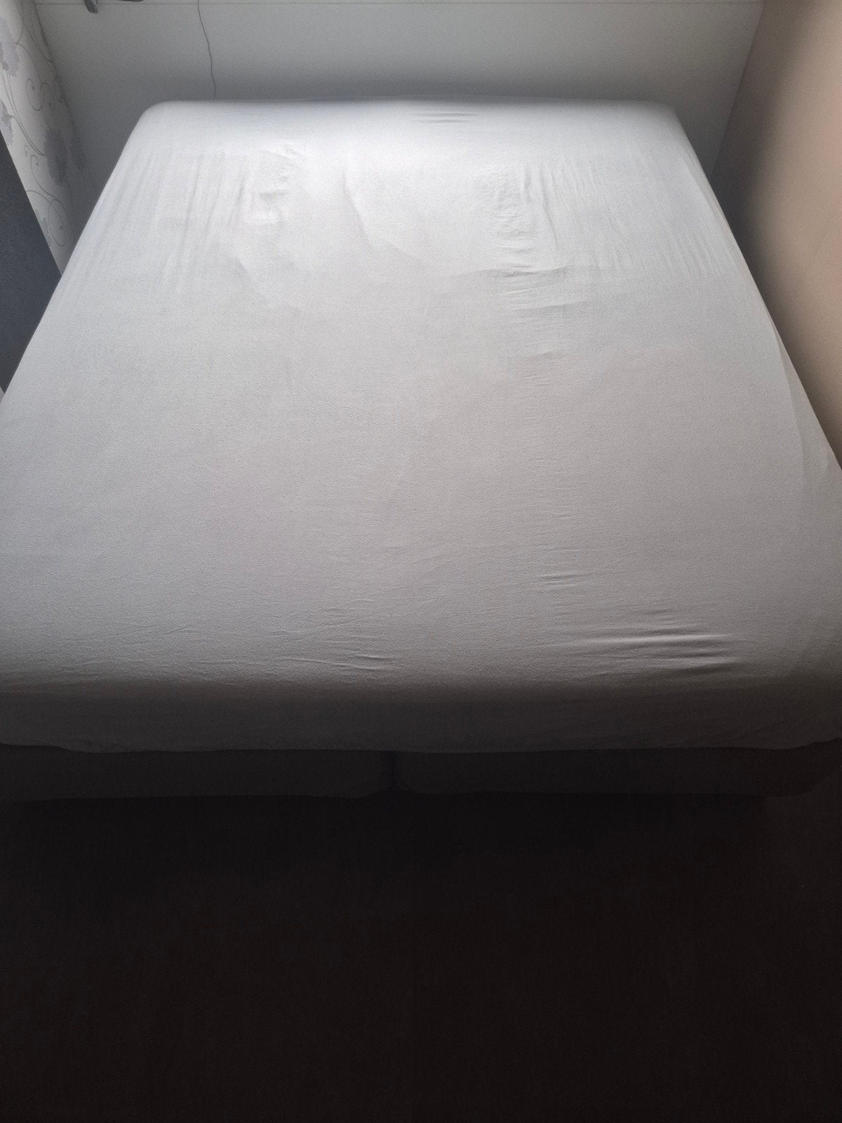 Box spring bed and matrass, Ophalen of Verzenden, Zo goed als nieuw, Tweepersoons, 200 cm