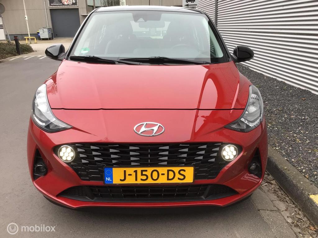 Hyundai i10 1.0 Premium Apple carplay navi cruise controle, Auto's, Gebruikt, 899 kg, 4 stoelen, Origineel Nederlands