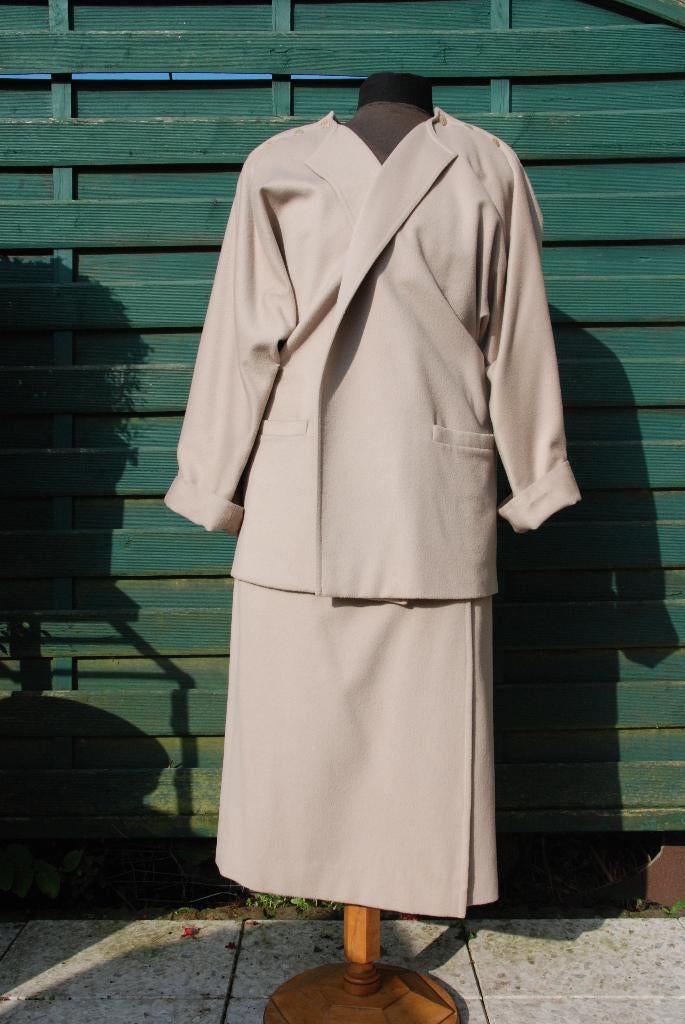 Wollen Max Mara pak: colbert rok kostuum pak mt 42 Italiaans, Kostuum of Pak, Verzenden, Gedragen, Maat 42/44 (L)
