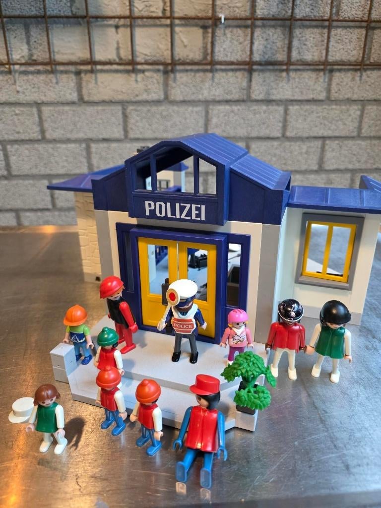 Playmobil Politiebureau & Grote Figurenset, Ophalen of Verzenden, Gebruikt, Los playmobil