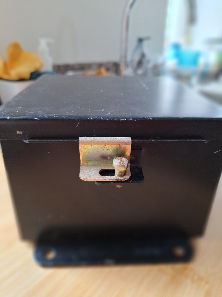 5 Metalen kastje voor bv inbouw relais, Ophalen, Gebruikt, Zwart, Overige typen