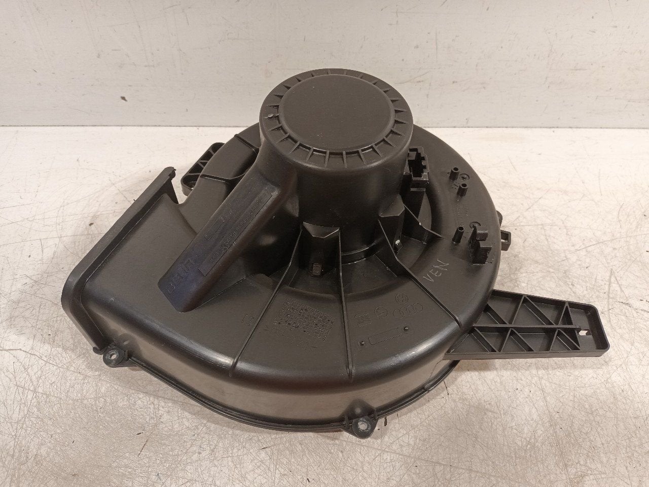 Kachel ventilator motor Audi A1, Onderdelen@venauto.nl, Van der Ven Autorecycling B.V., Gebruikt, Ettenseweg 76, 4706 PB Roosendaal, The Netherlands