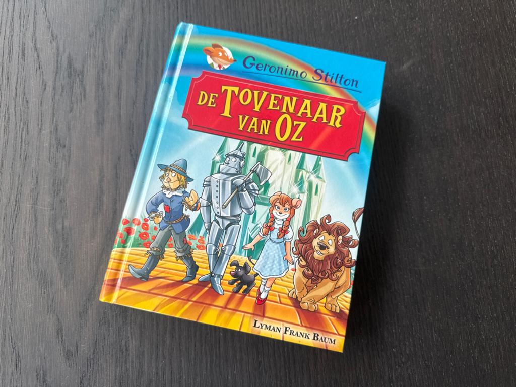Geronimo Stilton - De Tovenaar van Oz, Ophalen of Verzenden, Zo goed als nieuw, Fictie algemeen