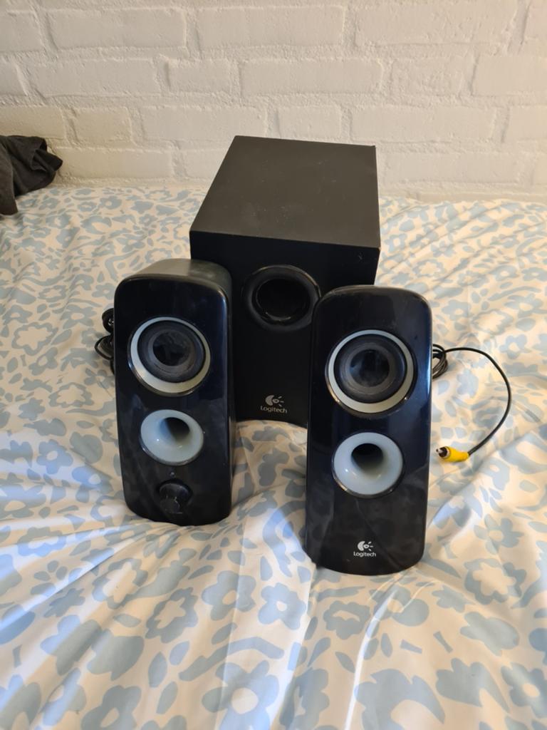 Logitech geluidsetje, Ophalen of Verzenden