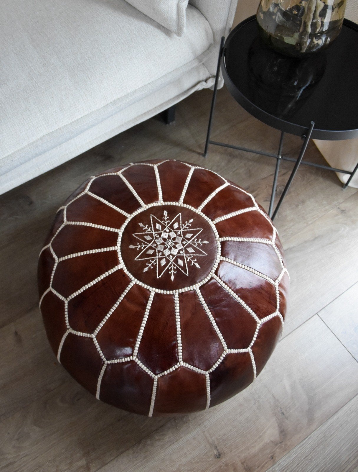 nieuwe Marokkaanse handgemaakte leren poef, gevuld, Minder dan 50 cm, Rond, Nieuw, Ophalen of Verzenden