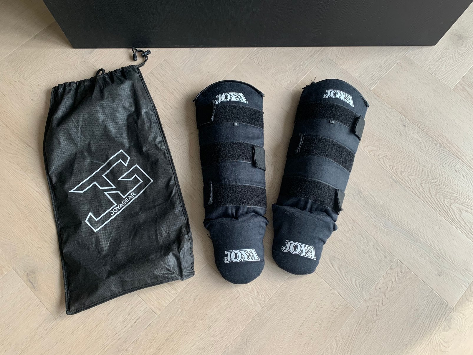 JOYA scheenbeschermers mt S, Sport en Fitness, Ophalen of Verzenden, Gebruikt, Boksbeschermers