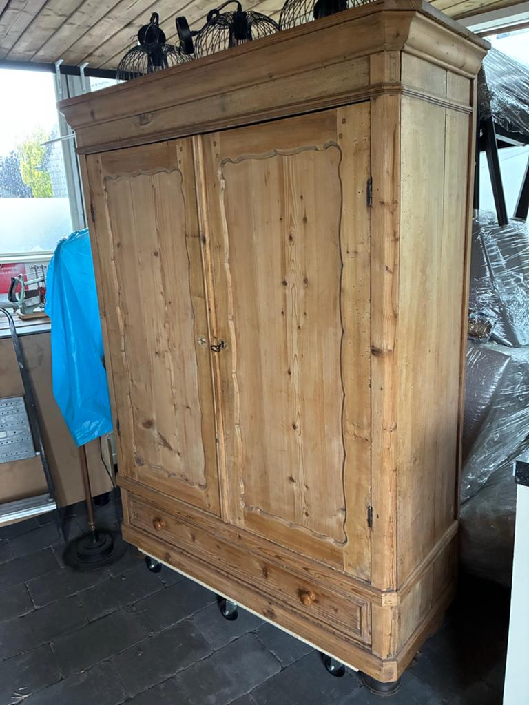 Eigentijdse grenen kast - 180x134x53 cm, Ophalen