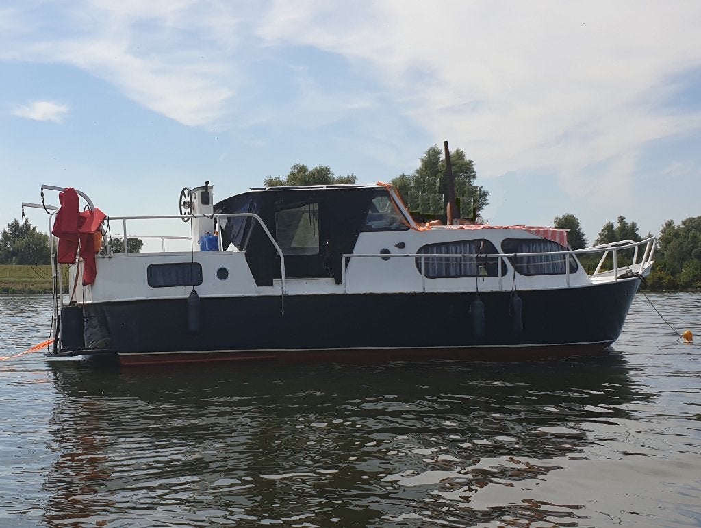 Tengro kruiser 9mtr, achterdek + buiten en binnen stuur, Overige merken, 9 m, Gebruikt, Walstroom