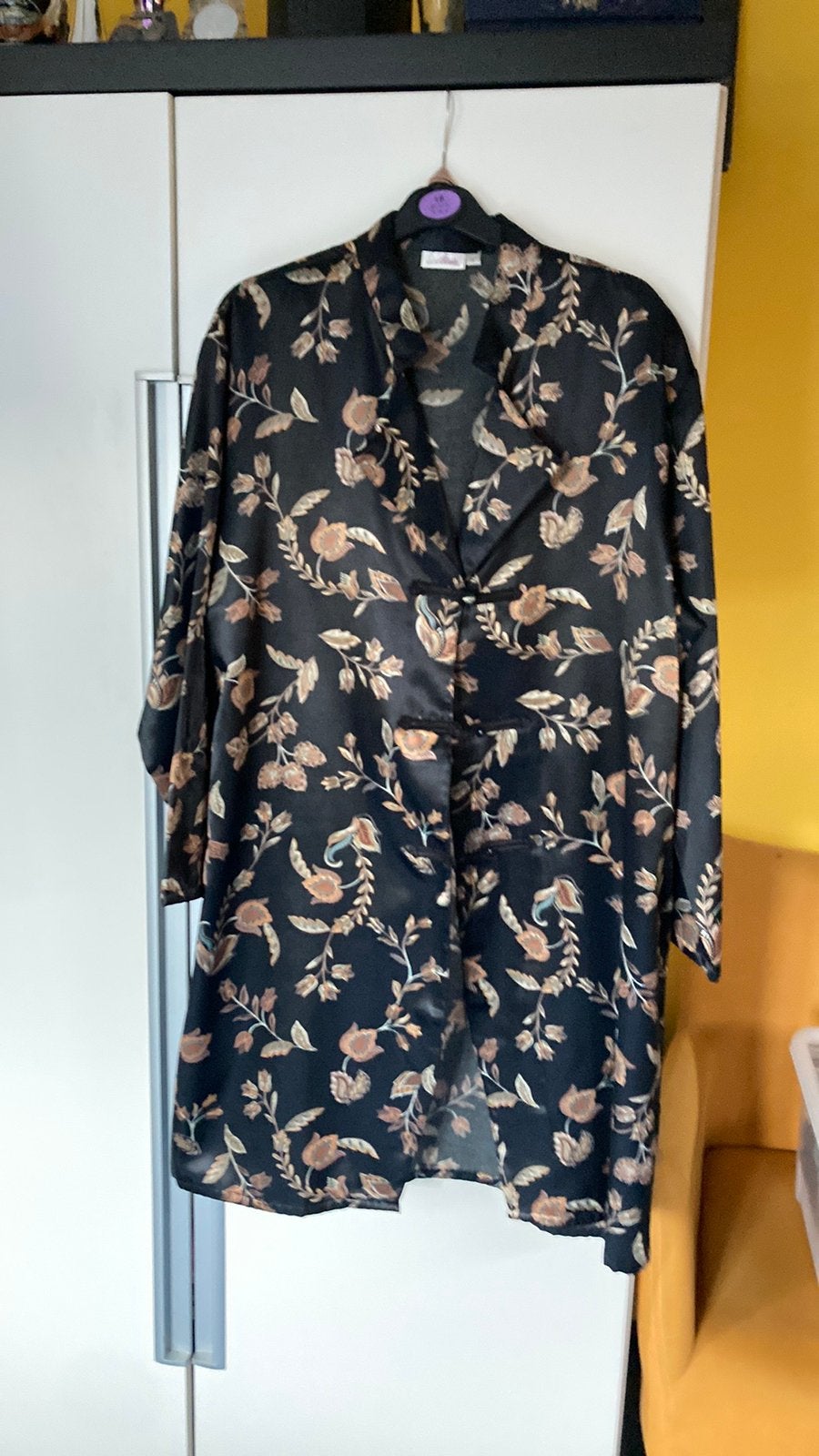 Nachtsetje jurkje en peignoir nieuw L met satijn, Kleding | Dames, Ophalen of Verzenden