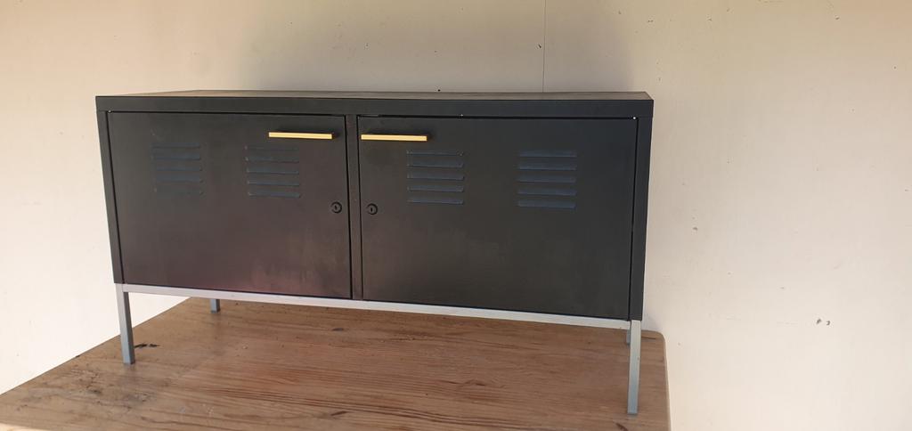 Ikea PS kastje, zwart geverfd met gebruikssporen, Huis en Inrichting, Ophalen, Gebruikt