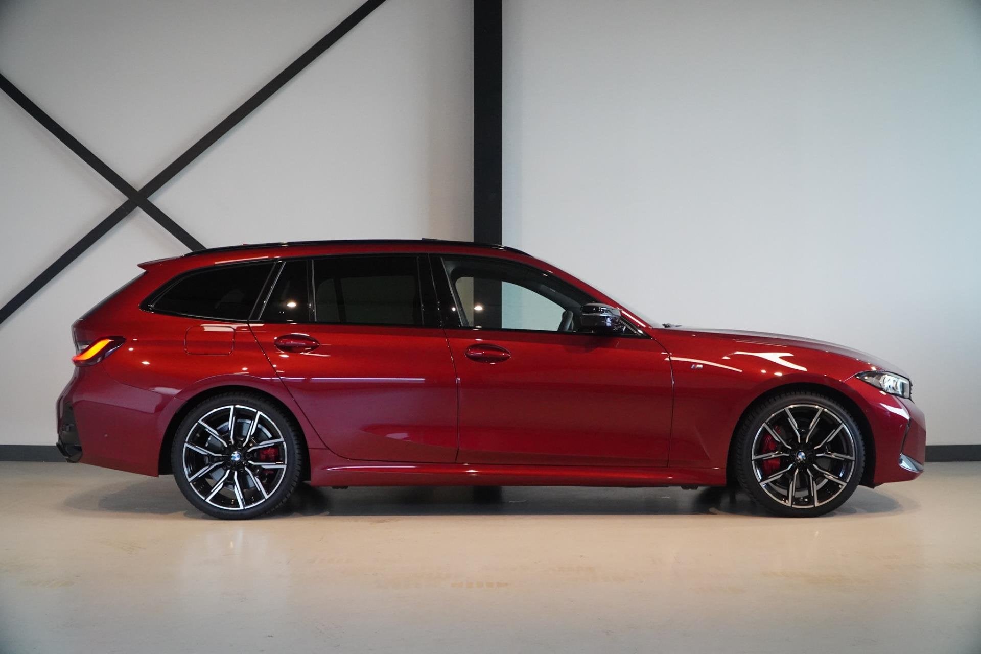 BMW 3-serie Touring M340d xDrive M-Sport Pro | Panorama | H/, Auto's, BMW, Gebruikt, Zwart, 2993 cc, 340 pk