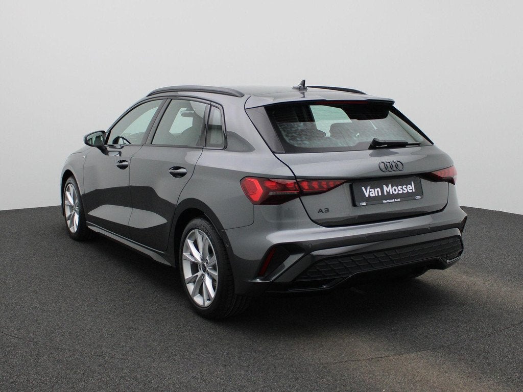 Audi A3 Sportback 30 TFSI S edition 116 PK | Automaat | Crui, Auto's, Audi, 1498 cc, 4 cilinders, 1290 kg, Origineel Nederlands
