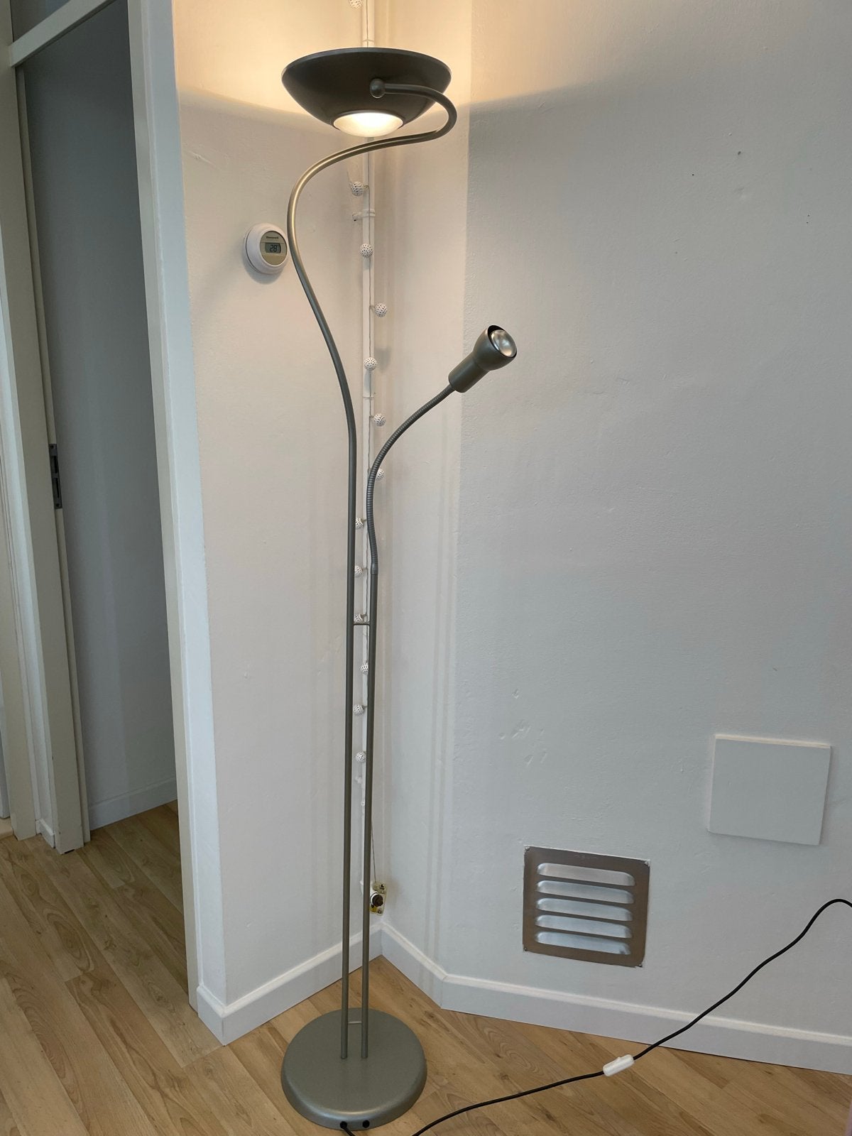 Klassieke metalen LED vloerlamp met leeslamp, Ophalen, Gebruikt, Overige fittingen, Metaal