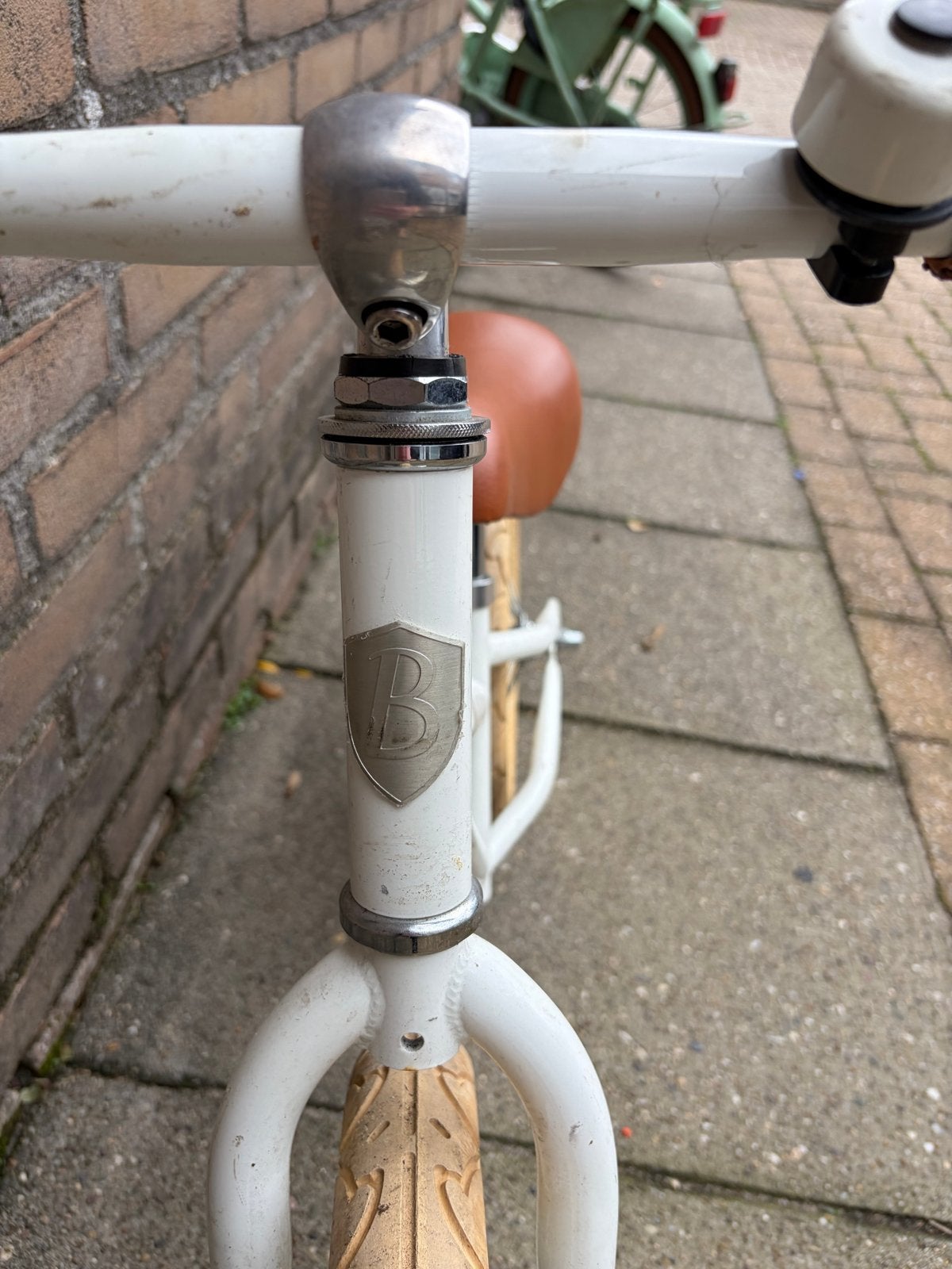 Banwood loopfiets wit met bruin zadel en handvatten, Ophalen, Gebruikt, Minder dan 16 inch